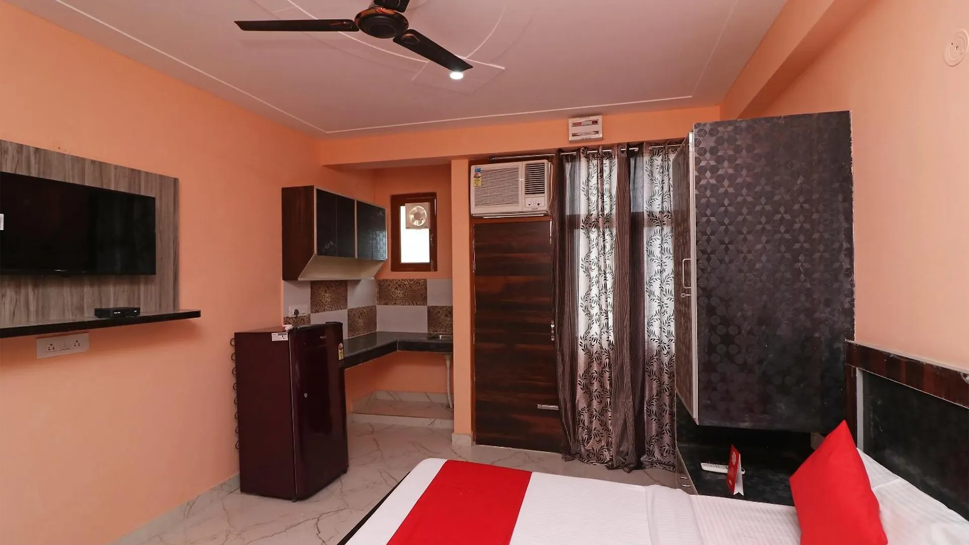 Hotel O Sunny Inn Gurgaon
