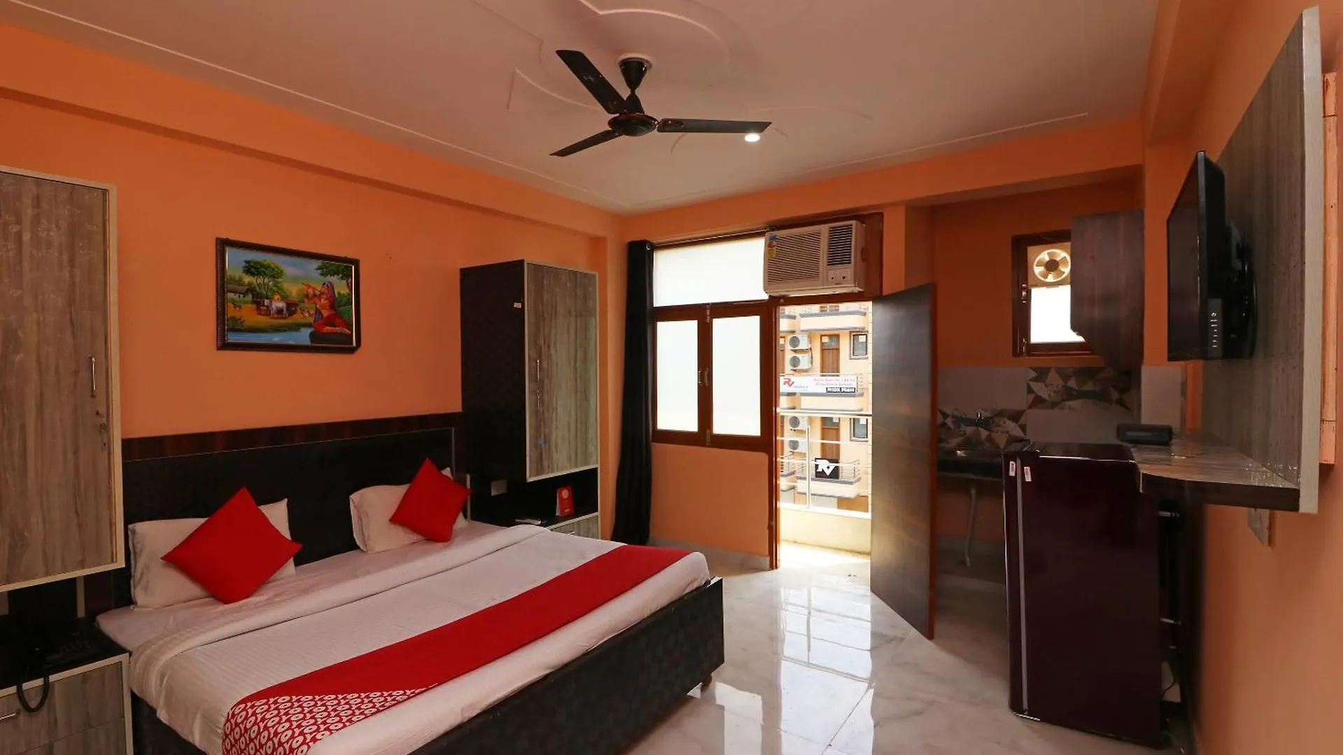 Hotel O Sunny Inn Gurgaon